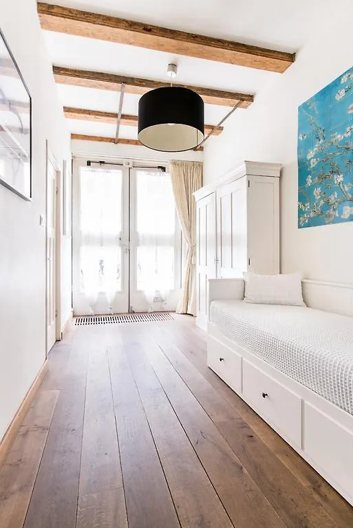 GH Amsterdam Bed and Breakfast